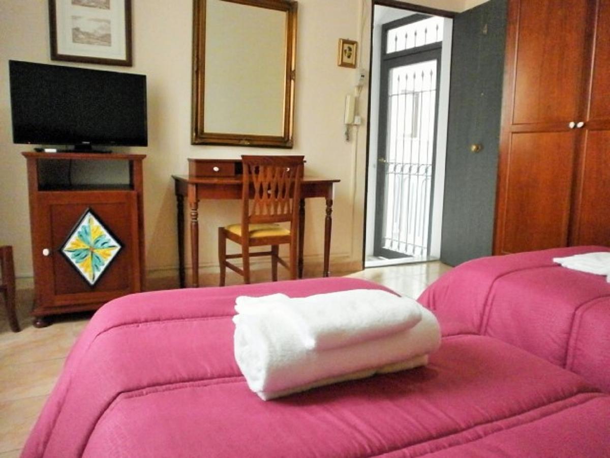 I Cappuccini Rooms Catane Extérieur photo